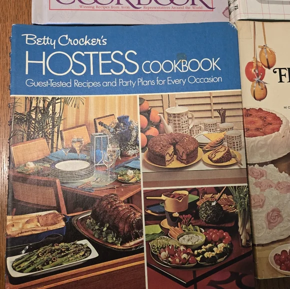 Vintage Set Of 4 Cookbooks